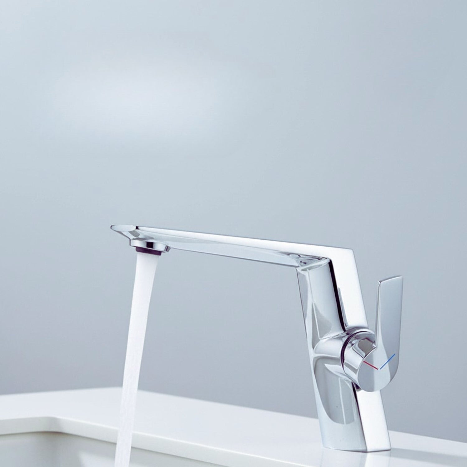 Halsa - Nordic Single Handle Hot & Cold Mixer Bathroom Sink Tap