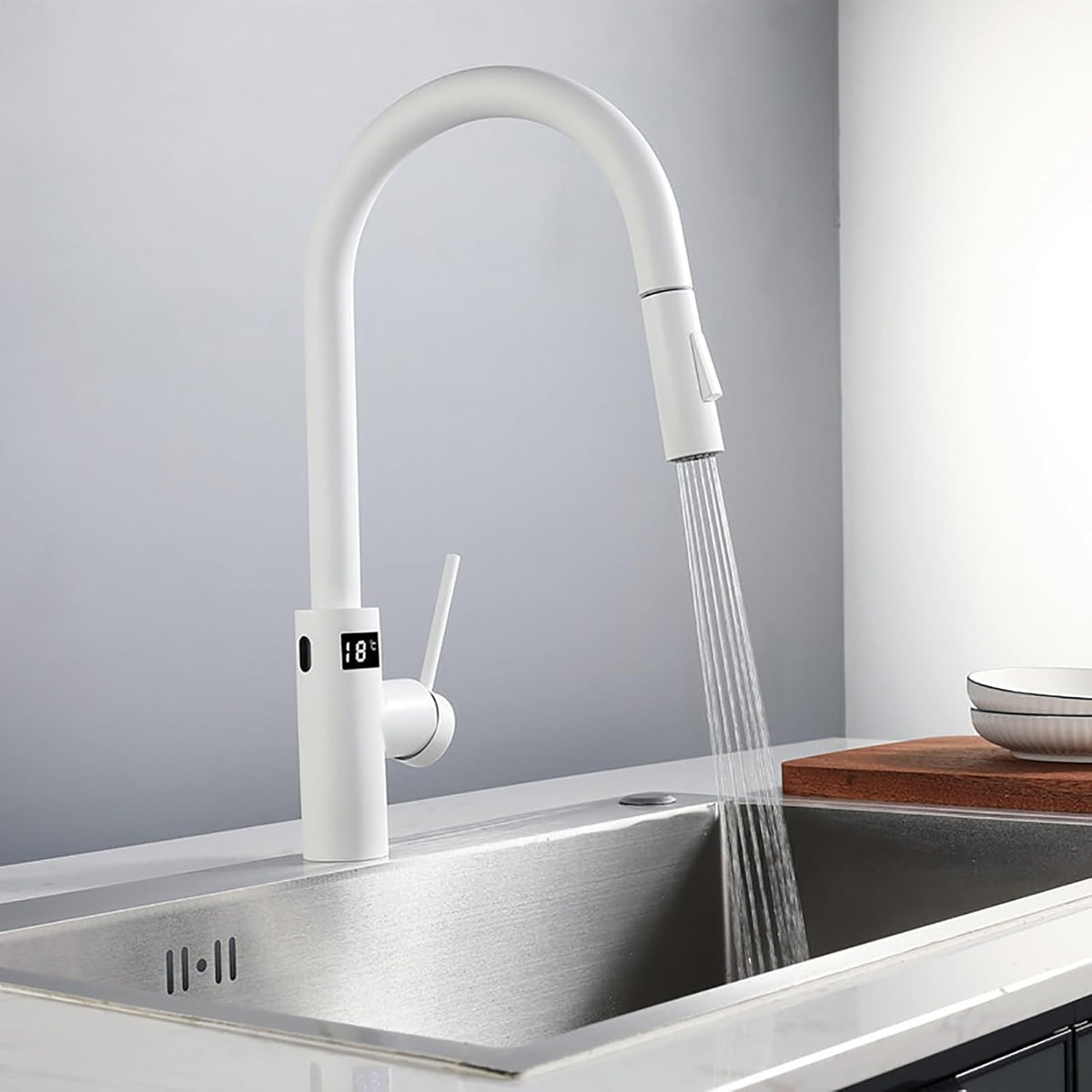 Falkenberg Pro - Touchless Smart Kitchen Faucet With Pull Out Spout