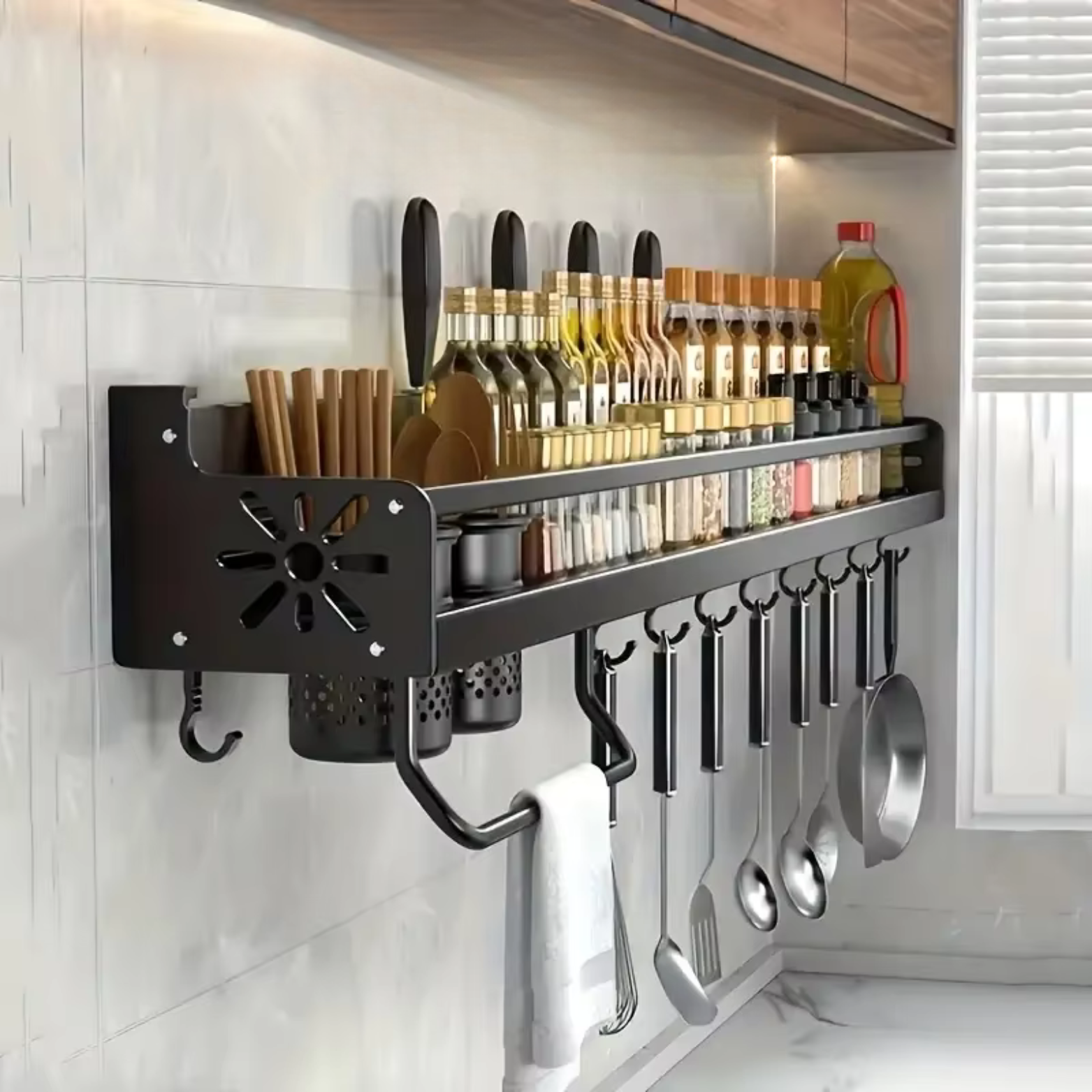 Kitchen wall dish rack