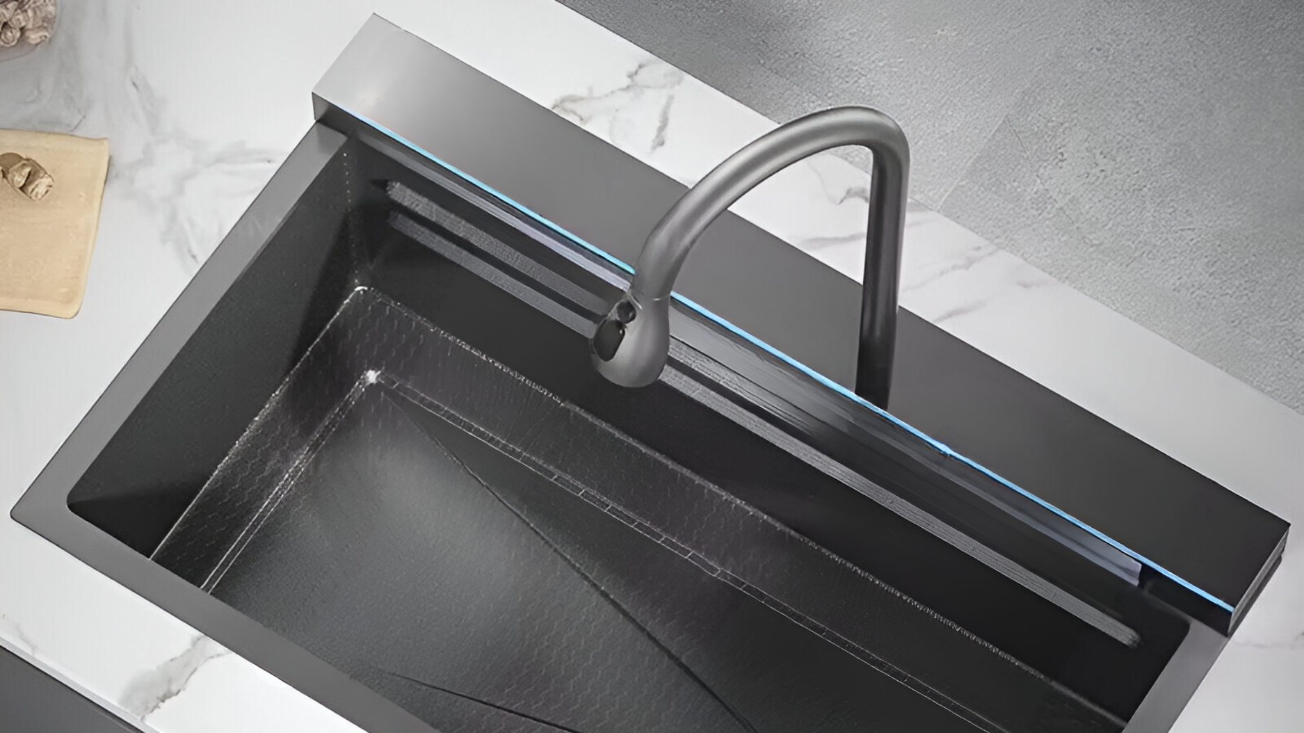 Ordinary kitchen sink