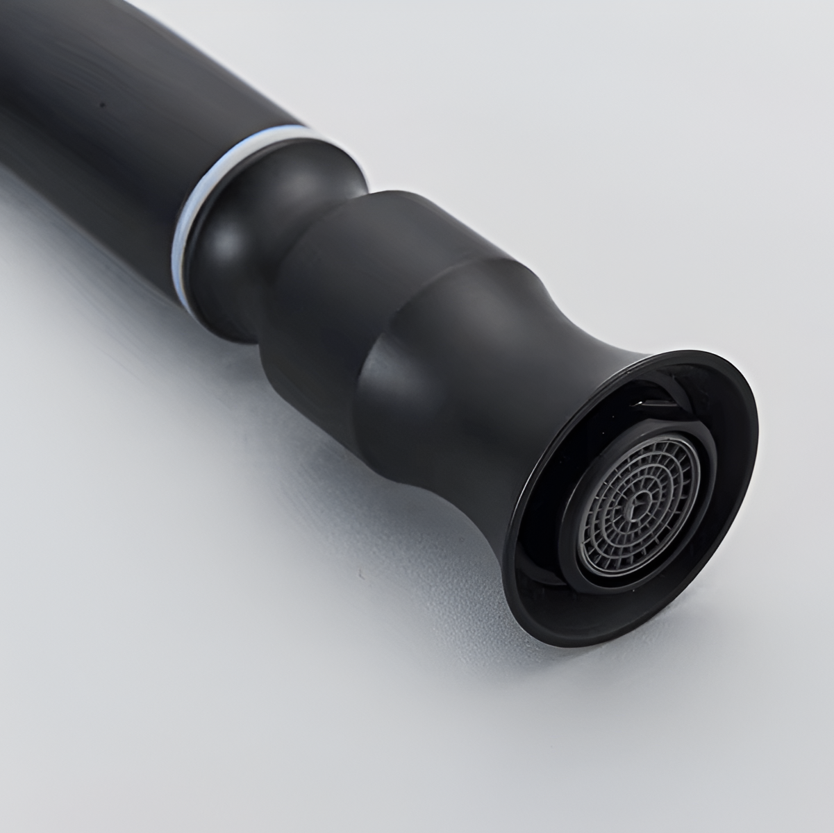 Black antique pull-out kitchen faucet